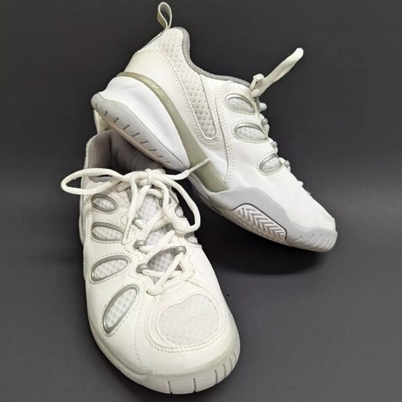 Wilson Evolution Wildcard Leather Tennis Shoes S1570 Women's SZ 5 White Sneakers - Picture 2 of 6